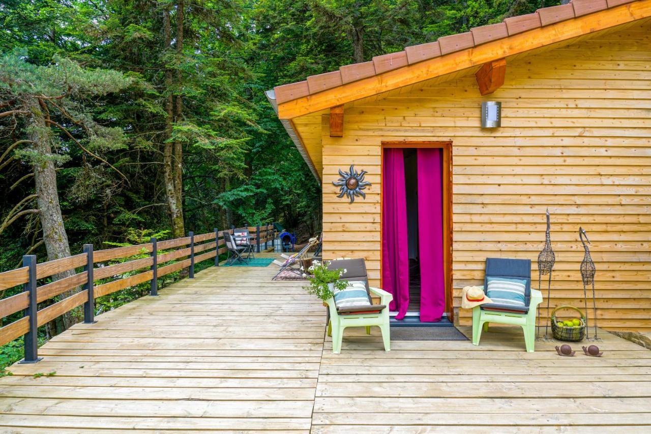Le Mont Besset Bed & Breakfast Lalouvesc Ngoại thất bức ảnh