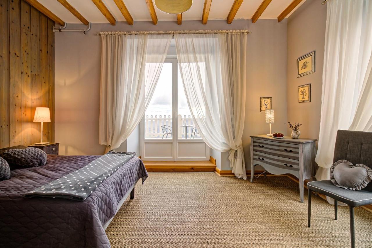 Le Mont Besset Bed & Breakfast Lalouvesc Ngoại thất bức ảnh